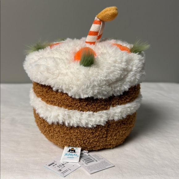 Jellycat Amuseables Carrot Cake Chicago Exclusive NWT In Box [||] - Picture 4 of 9